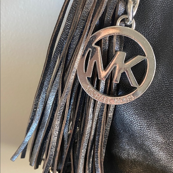 RARE Michael Michael Kors Black Leather Bag with Chain Detail - Picture 3 of 12
